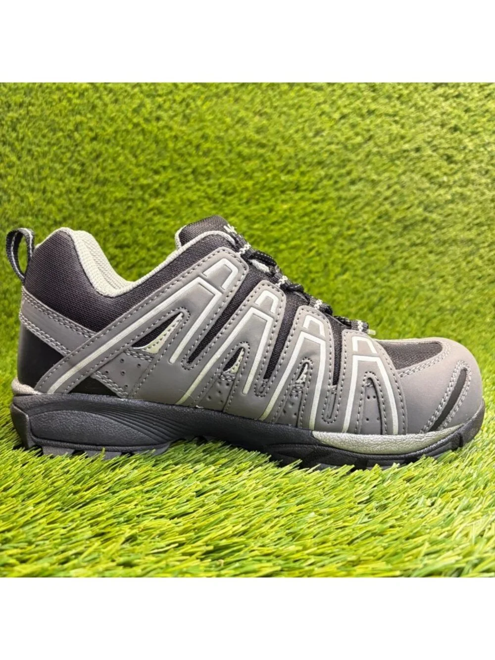 Nautilus Safety Mens Size 10 Gray Black Composite Toe Working Shoes Sneakers